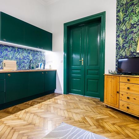 Tyzenhauz Apartments Lobzowska Street คราคูฟ ภายนอก รูปภาพ