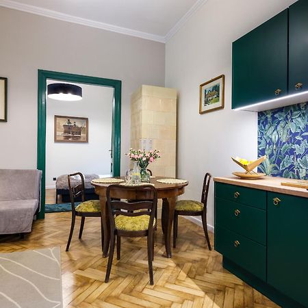 Tyzenhauz Apartments Lobzowska Street คราคูฟ ภายนอก รูปภาพ