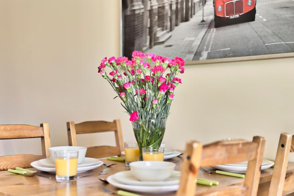Tyzenhauz Apartments Lobzowska Street คราคูฟ ภายนอก รูปภาพ