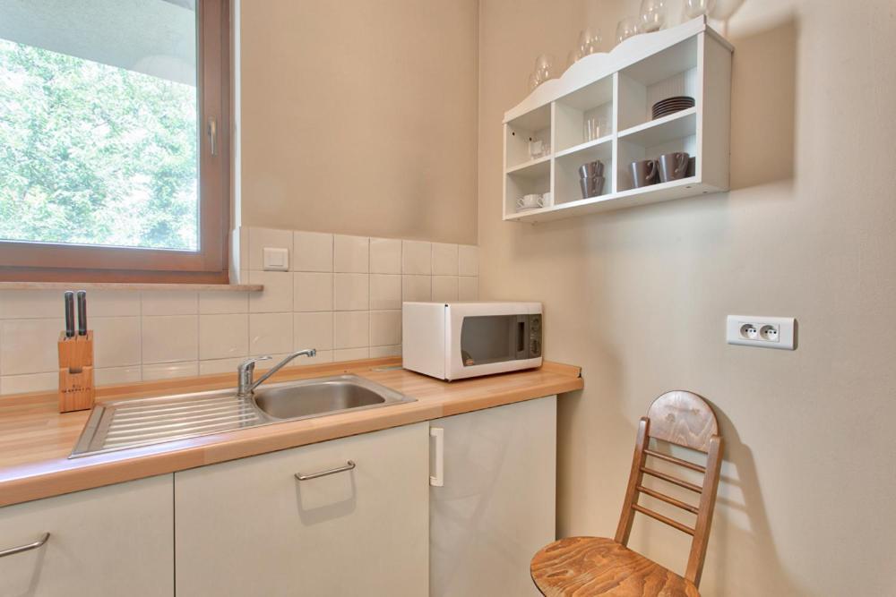 Tyzenhauz Apartments Lobzowska Street คราคูฟ ภายนอก รูปภาพ