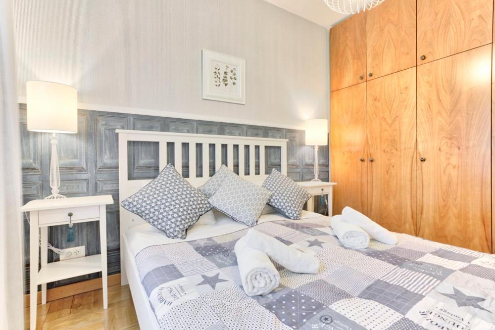 Tyzenhauz Apartments Lobzowska Street คราคูฟ ภายนอก รูปภาพ