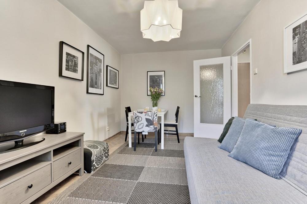 Tyzenhauz Apartments Lobzowska Street คราคูฟ ภายนอก รูปภาพ